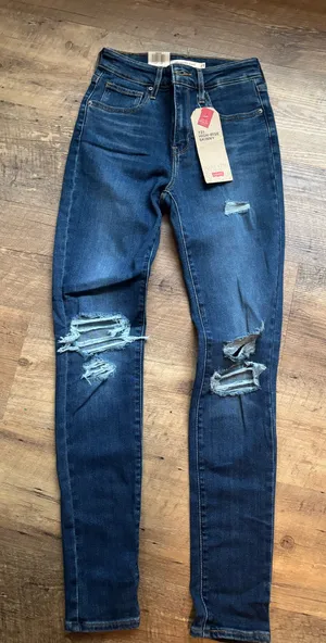 Levi’s 721 High Rise Skinny jeans thumbnail 1