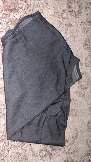 Fabletics Evolve Scrub Top 3-Pocket Heather Grey Large thumbnail 3