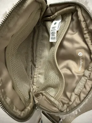 Lululemon Everywhere Belt Bag 1L thumbnail 5