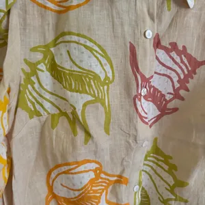 Elizabeth James The Label Linen Colorful Shell Print Coastal Beach Blouse Small thumbnail 3