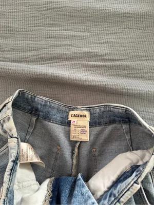L’agence High Rise Wide Leg Barrel Style Blue Denim Jeans thumbnail 7