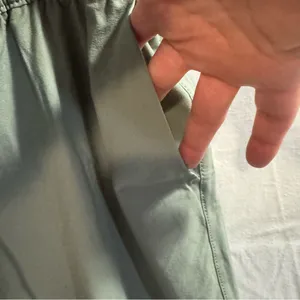 CALIA by Carrie Underwood Green Ankle Cropped Pants thumbnail 3