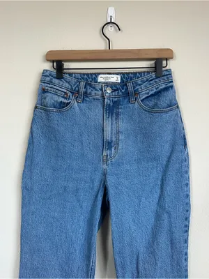 Abercrombie & Fitch The Vintage Flare High Rise Jeans thumbnail 7