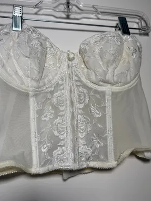 Secret Treasures Elegant Cream Lace Bustier Bra Top - Women Intimates 36C thumbnail 1
