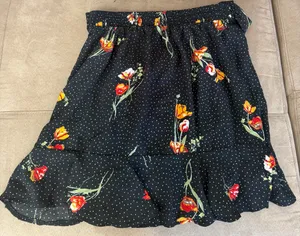 LDLA Black Skirt Size L thumbnail 2