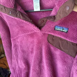 Patagonia Medium Magenta Purple Snap 1/4 Fleece Pullover Pockets‎ Outdoors Hike thumbnail 6