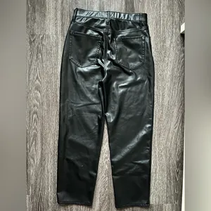 Abercrombie & Fitch Curve Love Vegan Leather Ankle Straight Pant thumbnail 4