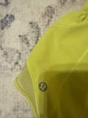 Lululemon Shorts Hotty Hot 2.5" thumbnail 3