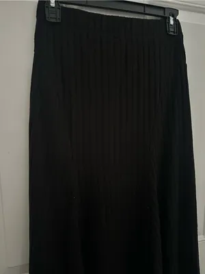 Halara Ribbed Knit Midi Skirt in Black thumbnail 5