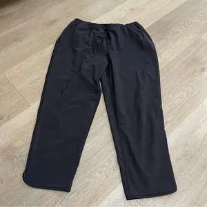 Lululemon Women’s Windbreaker Pants thumbnail 1