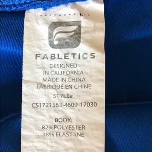 Fabletics Cropped Zippered Pocket Leggings thumbnail 3