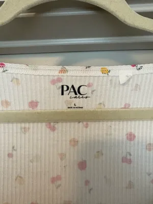 PacSun Top thumbnail 2