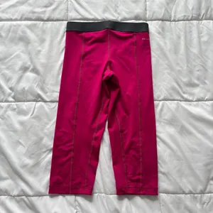 Nike Pro Dri-FIT Women Pink Cropped‎ Leggings Capri Athletic Pants XS Running thumbnail 6