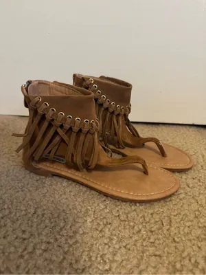 Cape Robbin Emily-6 Suede Fringe Cuffed Thong Sandals Brown Boho Size 7 thumbnail 2
