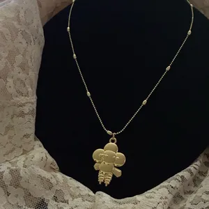 Gold Flower Pendant Necklace 18” thumbnail 2