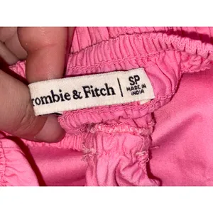Abercrombie & Fitch Pink Ruffle Sleeveless Smocked Tiered Maxi Dress Womens Sz S thumbnail 4