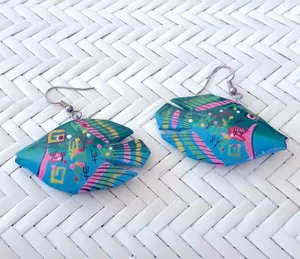 New vintage Hand painted wooden fish thumbnail 1