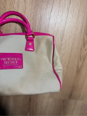 Victorias Secret Beige Canvas Satchel Bag Hot Pink Patent Trim Gold Hardware thumbnail 4
