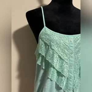 EUC Almost Famous Mint Green Floral Lace Adjustable Cami size large thumbnail 2