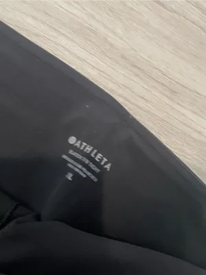 Athleta Black High-Rise Performance Leggings thumbnail 2