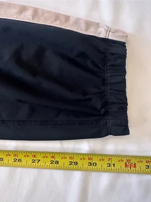 Lululemon Women’s Size 6 Vintage Joggers, Black With Pink Siding & Pink Strings thumbnail 4