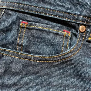 Tommy Hilfiger High Rise Straight fit Leg Dark Wash Denim Jean size 8 thumbnail 6