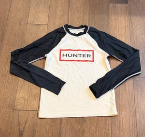 Hunter x Target Black and White Rash Guard Size Small - C16-002 thumbnail 1