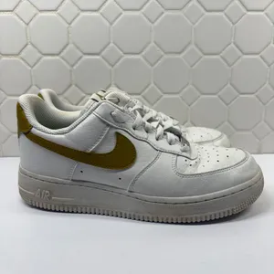Nike Air Force 1 Sneakers Womens 8 White Bronze DV3808-101 Low Top thumbnail 4