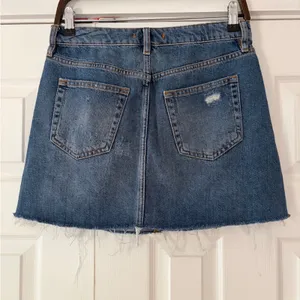 We The Free People Denim Mini Skirt Button Fly Distressed Raw Hem Blue‎ Size 28 thumbnail 2