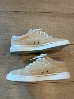 Size 9 - Nike Women’s GTS 97 Sesame Sneaker - DX3735-200 thumbnail 3