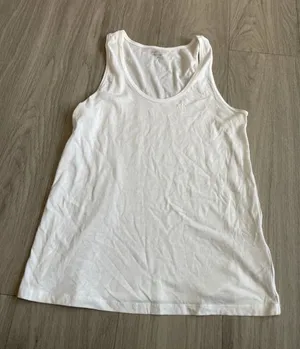 Athleta White Scoop Neck Tank Top thumbnail 1
