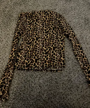 Fitted Cheetah Long Sleeve Multi thumbnail 1