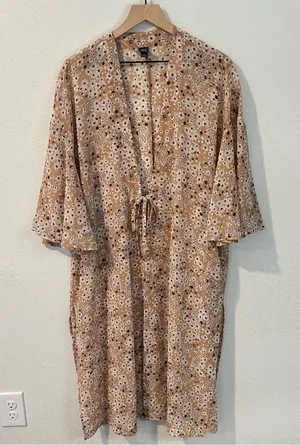 Wild Fable‎ Sheer Chiffon Floral Tab White Flutter Bell Sleeve Tie Front Kimono thumbnail 1