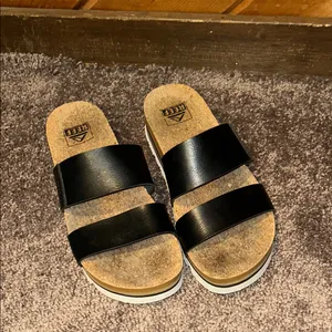 Reef Cushion Black Vista Hi platform slip on two strap chunky sole sandals thumbnail 2