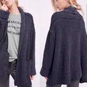 ✨HP✨Free People Low Tide Oversized Cardigan✨ thumbnail 4