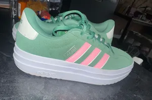 Adidas VI court  thumbnail 1