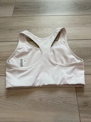 Nike Women’s Dri-Fit Swoosh Sports Bra thumbnail 4
