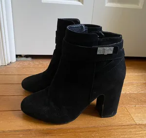 Black Heel Boots Size 7.5 thumbnail 1