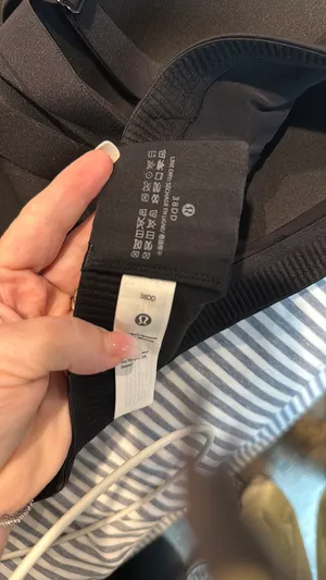 Lululemon bra  thumbnail 2