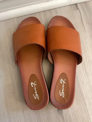 Seven7 Brown Sandals thumbnail 1