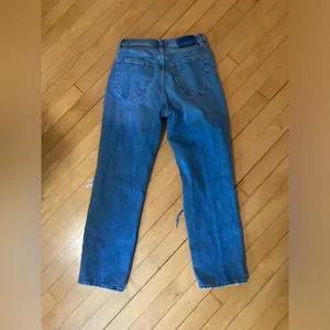 Abercrombie Ankle Straight Ultra High Rise Jeans thumbnail 5
