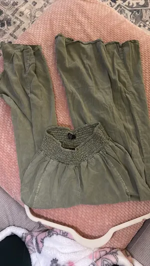 Forever 21 flowy green pants  thumbnail 2