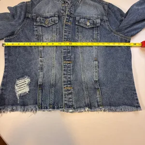 Womens NWOT Distressed Raw Hem Denim Jacket Medium Wash Blue Jean Trucker XL thumbnail 8