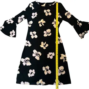 Tommy Hilfiger Black Floral Bell Sleeve Shift Dress Size 2 thumbnail 3