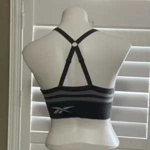 REEBOK thumbnail 3