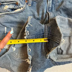 Abercrombie The Mom Short High Rise Denim Shorts thumbnail 4