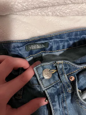 Wild Fable High-Rise Distressed Jeans size 2 thumbnail 3