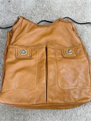 Marc by Marc Jacobs Women’s Leather Turnlock Pockets Shoulder Tote Bag in Tan thumbnail 2