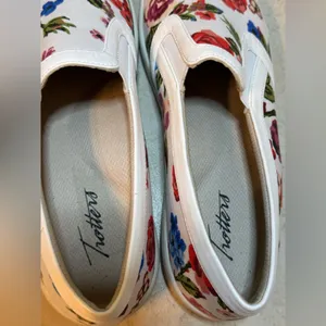 Trotters‎ Floral Alright Sneaker, 8N thumbnail 7