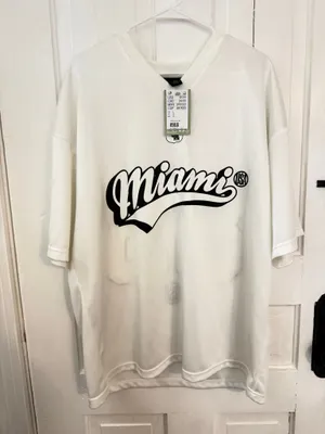 Men’s H&M Oversized Fit White Jersey USA Miami 83 Size Large NWT thumbnail 1